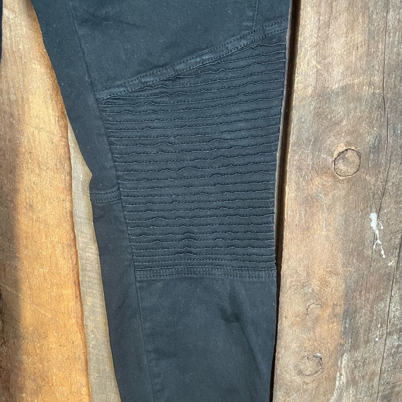H&M L.O.G.G. Moto Black Jeans- Size 8 - Picture 6 of 10